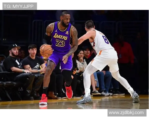 2020年NBA总决赛第二场湖人与热火激战回顾与精彩瞬间分析